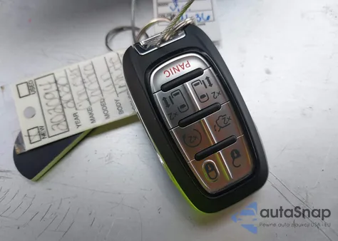 2020 Chrysler Pacifica Touring L z USA, uszkodzony, nr VIN 2C4RC1BG5LR247636